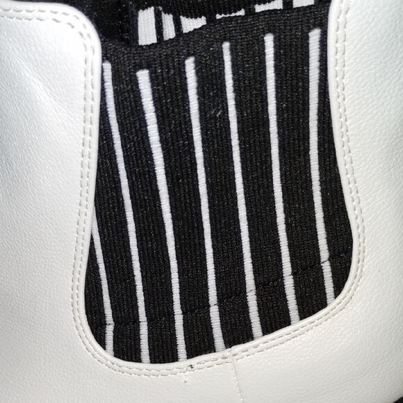 Mix No. 6 White Chelsea Boots – Two-Tone Stretch Panel, Size 7.5 - Picture 6 of 7